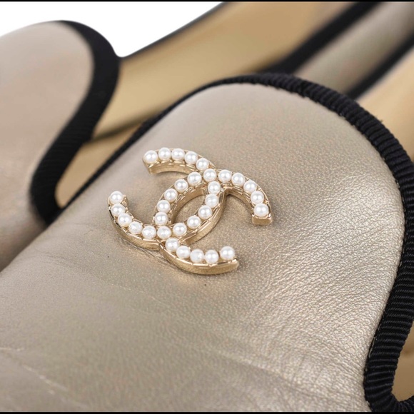 CHANEL CC Slippers Lambskin Loafers Slip On Shoes - Picture 7 of 7